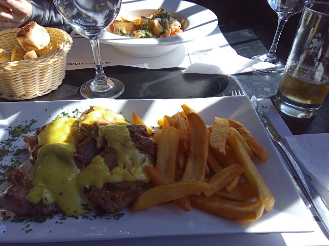 Opinii despre La Casa de Lamas - Restaurante în Salto - Gastronomía y hostelería