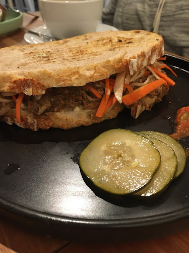 Comentarii opinii despre Café Cumpanis