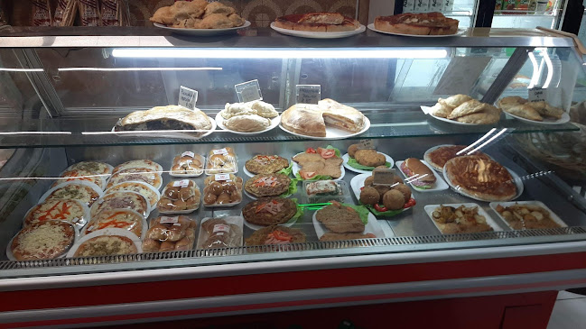 Comentarii opinii despre Panaderia Reina