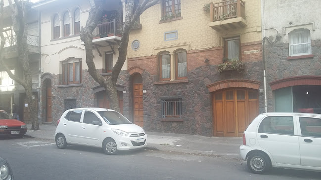 Av. Gonzalo Ramírez 2193, 11200 Montevideo, Departamento de Montevideo