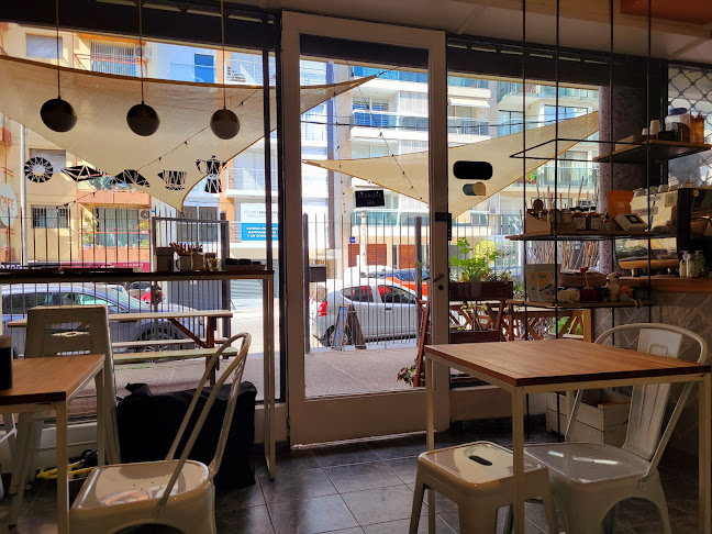 Comentarii opinii despre Café Cumpanis