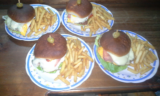 Chivitería 2 Hermanos