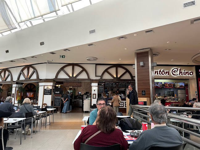 Ellauri 350 local MR1 pza. de comidas shopping pta. carretas, 11300 Montevideo, Departamento de Montevideo