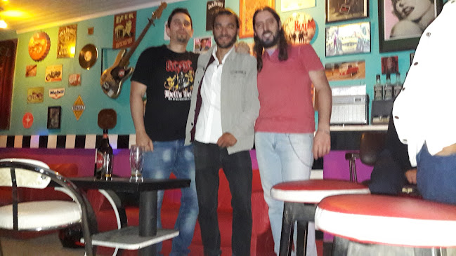 Comentarii opinii despre Chucho's Vintage Bar