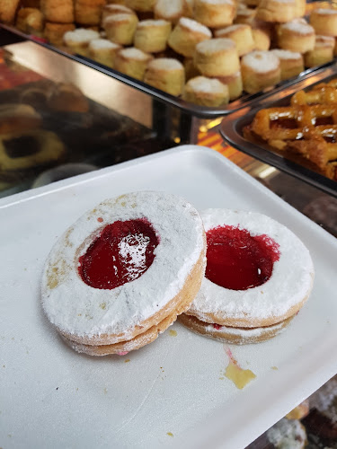 Panaderia y Confiteria Thaay's - Montevideo