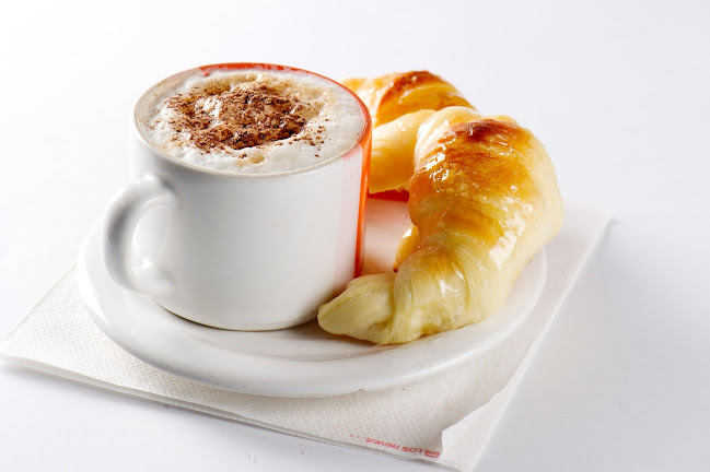 Opinii despre Medialunas Calentitas Solanas în Punta Ballena - Gastronomía y hostelería