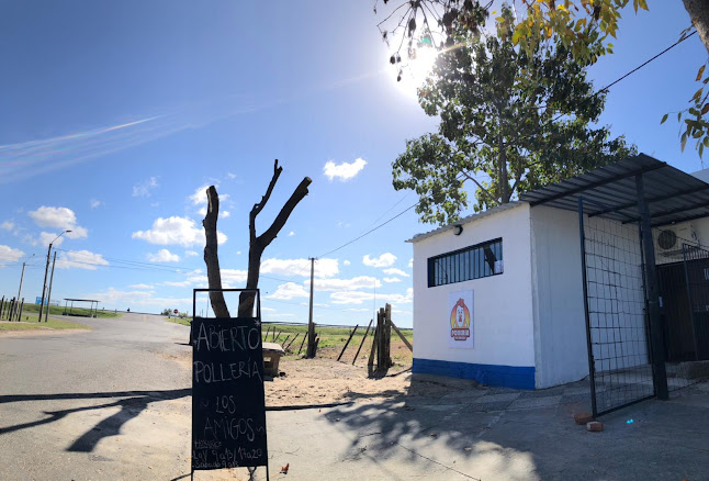 Pollería Los Amigos - Col. del Sacramento