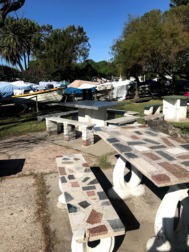 Opinii despre Restaurante Club Pescadores de Montevideo în Montevideo - Gastronomía y hostelería