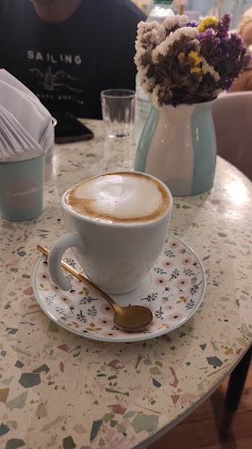 Comentarii opinii despre Camomila pastelería