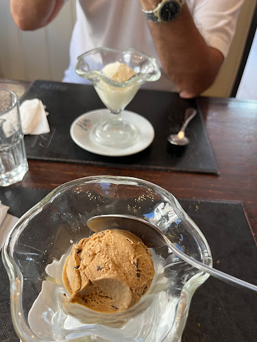 Opinii despre Blas în Montevideo - Gastronomía y hostelería