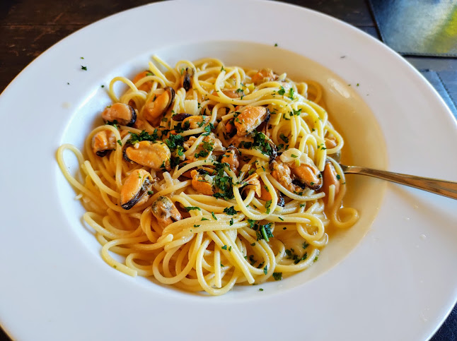 Medio y Medio - Punta Ballena