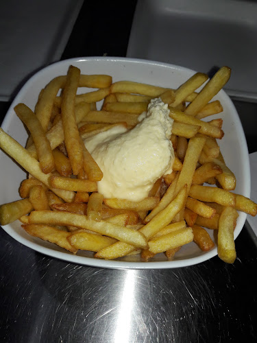 Comentarii opinii despre BURGER HOUSE