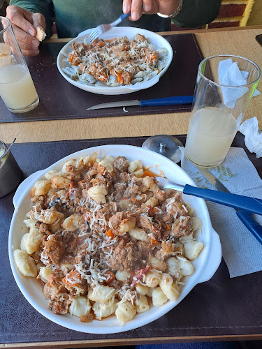 Opinii despre Bar y Restaurante El Amarillo în San José de Mayo - Gastronomía y hostelería