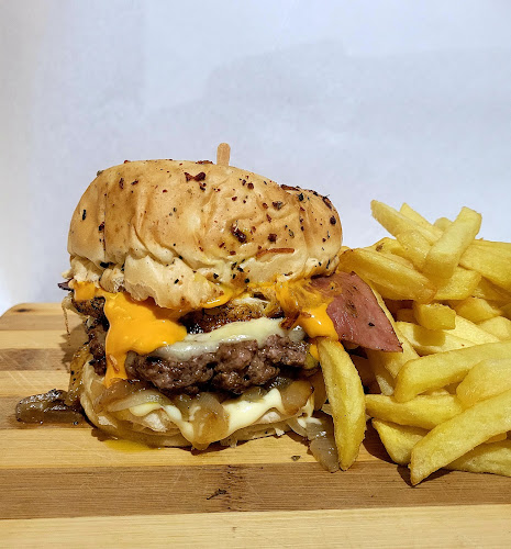 Rotiseria y Pizzería Nuestras Delicias