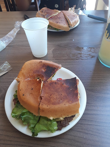 Opinii despre Comidas G.Barcelona în Chuy - Gastronomía y hostelería