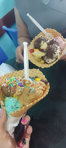 Opinii despre Heladería "Sabor" în Piriápolis - Gastronomía y hostelería