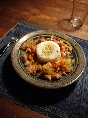 Opinii despre Tao Bosque - Sushi & Cine în Punta del Diablo - Gastronomía y hostelería