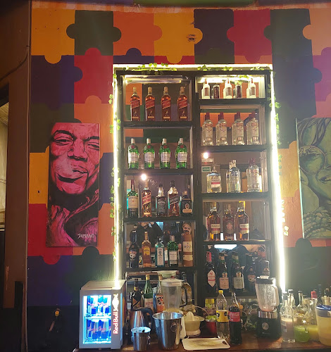 Opinii despre Tazu Bar Cultural în Montevideo - Gastronomía y hostelería