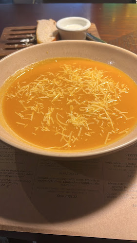 Opinii despre Moderno Bar în Montevideo - Gastronomía y hostelería