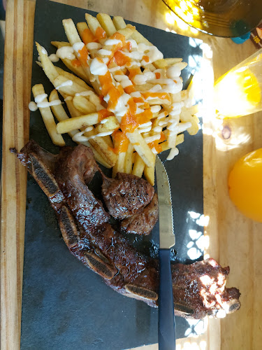 Opinii despre Provisión LyM y parrillada în Montevideo - Gastronomía y hostelería