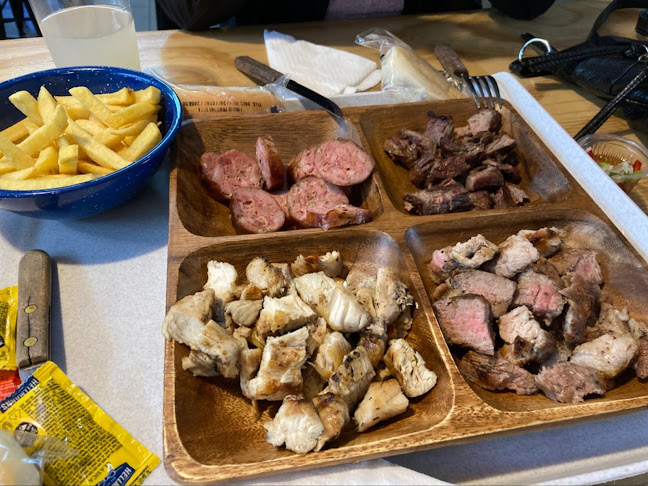 Opinii despre Parrillada del Inmigrante în Montevideo - Gastronomía y hostelería