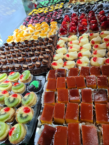 Av. Luis Batlle Berres 6463, 12700 Montevideo, Departamento de Montevideo