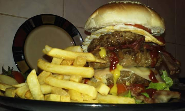 EL CHIRINGUITO CASA DE COMIDAS