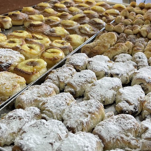 Comentarii opinii despre Panaderia y confiteria Ricolonia