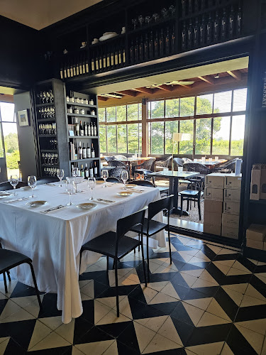 Las Liebres - Restaurante | Hotel - Col. del Sacramento