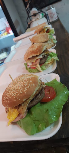 Av. Luis Batlle Berres 5676, 11900 Montevideo, Departamento de Montevideo