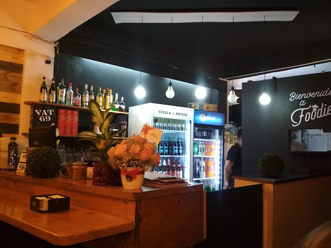 Foodies pizza & grill