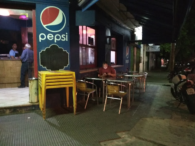 Opinii despre Bar - Pizzería - Chivitería El Patriota în Las Piedras - Gastronomía y hostelería