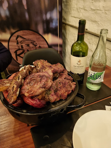 Vasconcellos 200, 70000 Col. del Sacramento, Departamento de Colonia