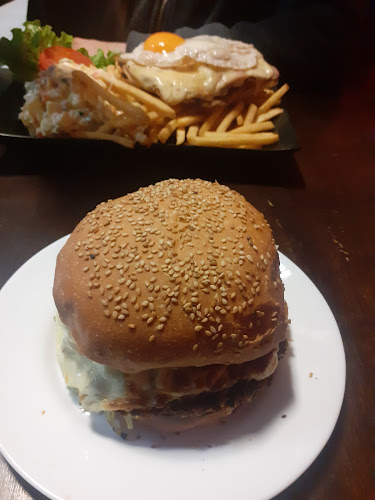 Chivitos eme - Gastronomía y hostelería