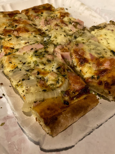 Opinii despre Pizza Piedra în Montevideo - Gastronomía y hostelería