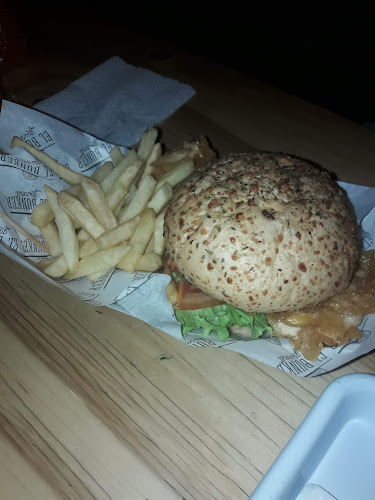 Tuyuti m514 s19, entre kiyu y, 15800 Ciudad de la Costa, Departamento de Canelones