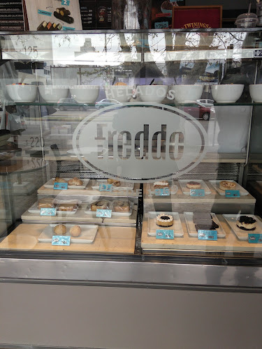 Comentarii opinii despre Freddo