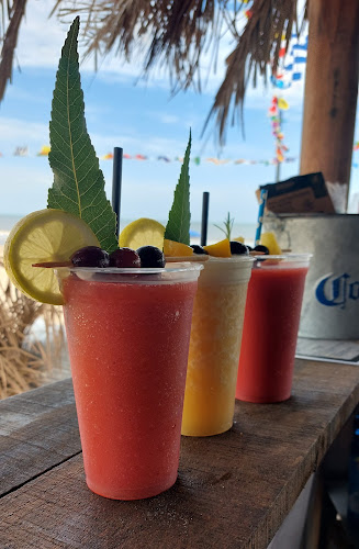 DESKARA2 BAR parador beach en temporada - Gastronomía y hostelería