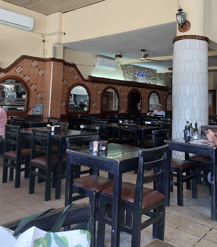 Opinii despre Ciudad Bar în Montevideo - Gastronomía y hostelería