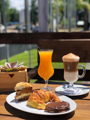 Opinii despre Cyrano Punta del Este în Punta del Este - Gastronomía y hostelería