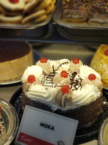 Panaderia y Confiteria Thaay's - Gastronomía y hostelería