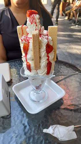 Nuevo Frappe Heladería y Cafetería - Gastronomía y hostelería