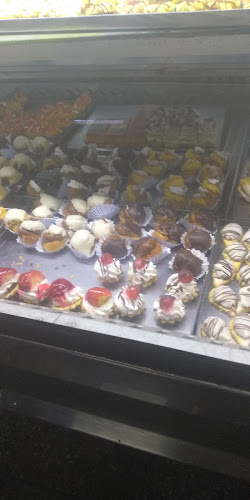 Panaderia Confiteria & Pizzeria San Cono - Gastronomía y hostelería