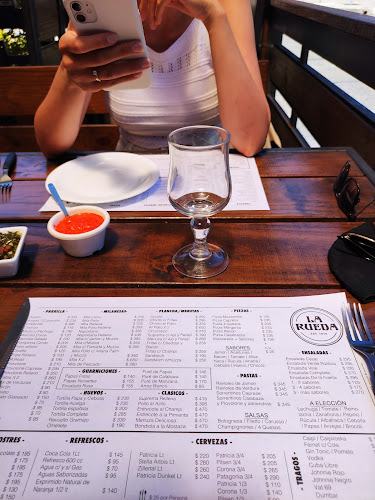 Comentarii opinii despre Parrillada La Rueda