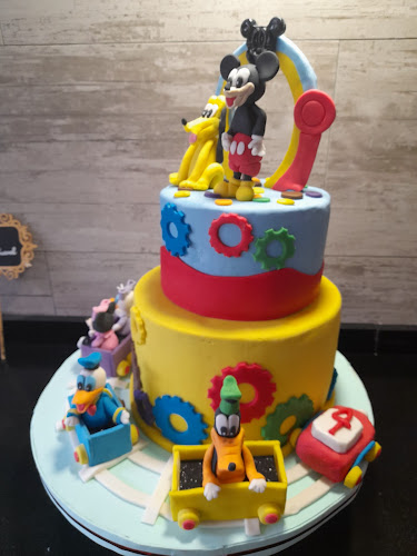 Calú Pastelería y Repostería - Gastronomía y hostelería