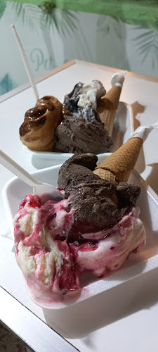 Opinii despre Heladería Los Trovadores în Montevideo - Gastronomía y hostelería