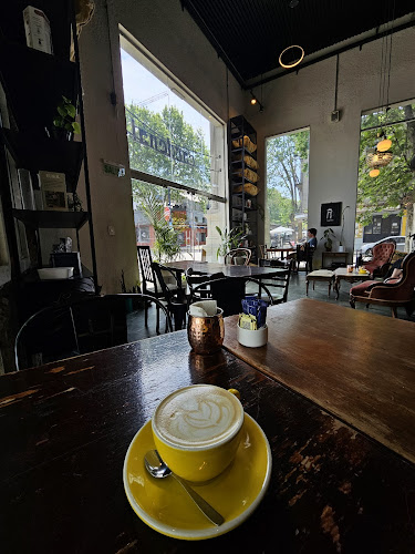 Bulevar España 2103, Dr. Pablo de María Esquina, 11200 Montevideo, Departamento de Montevideo