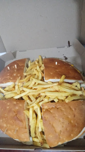 Opinii despre Pancheria Los Enanos în Piriápolis - Gastronomía y hostelería