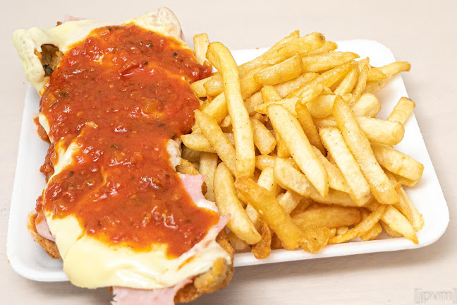 Opinii despre Bar y Restaurante El Amarillo în San José de Mayo - Gastronomía y hostelería