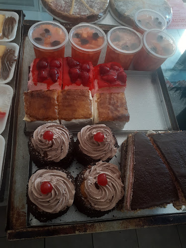 Opinii despre Los Molinos Del Quijote 2 în Montevideo - Gastronomía y hostelería